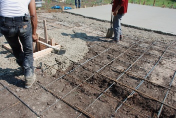 2010-05-29-57 Firepit Construction.jpg